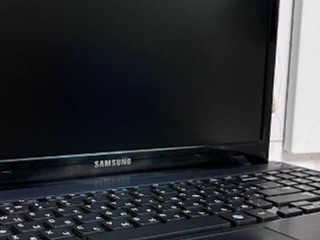 Ноутбук Samsung NP-355E