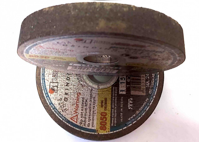 krug-zacistnoi-150x25x32-armirovannyi-14a-24-r-bf-63-ms-luga-rossiya-big-2