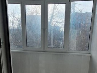 Продаю 3 - х комнатную кварту, ул. Политбойцов