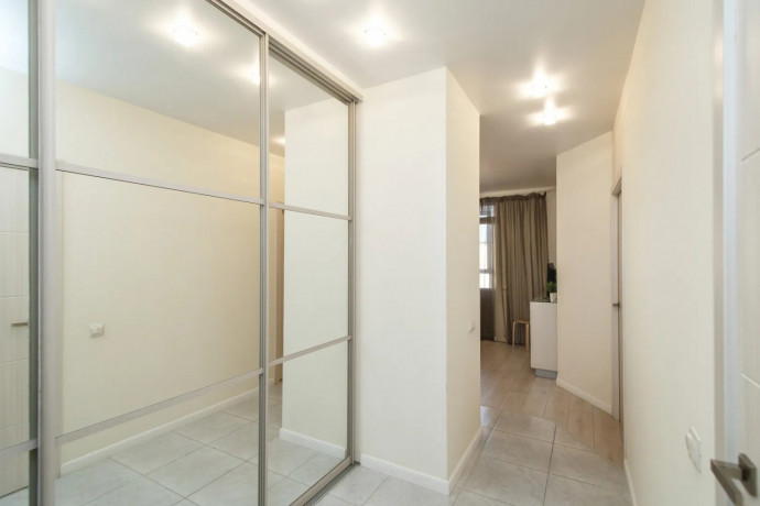 sdaetsya-kvartira-ploshhadyu-42m2-naxoditsya-po-adresu-ilica-19a-big-3