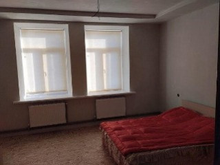 Продаю 2 - х комнатную квартиру на земле. ул. Тульская, Макеевка