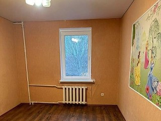 Продаю 3 - х комнатную квартиру, ул. Челюскинцев