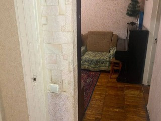 Продаю 2 - х комнатную квартиру, кв-л "Химик", Макеевка