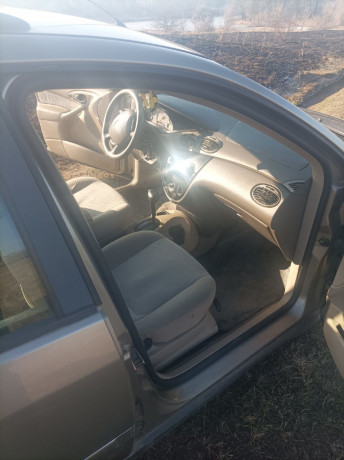 prodam-ford-focus-1-big-4