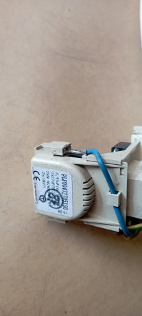 indesit-iwuc-4105-stiralnaya-masinkazapcasti-big-3