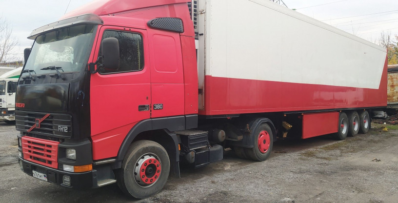 prodam-sostav-volvo-i-schmidts-big-2