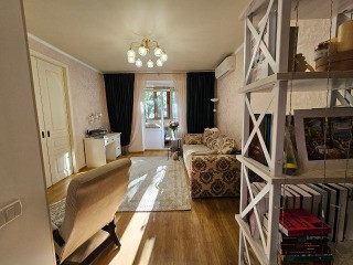 Продам 2х квартиру, Калининский р-н. 5.450.000р Торг