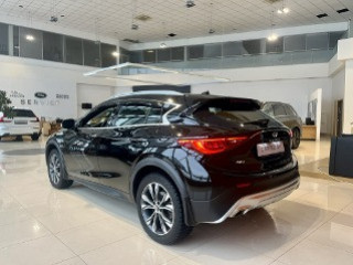 Infiniti QX30