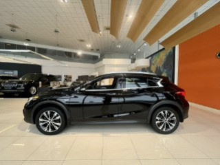 Infiniti QX30