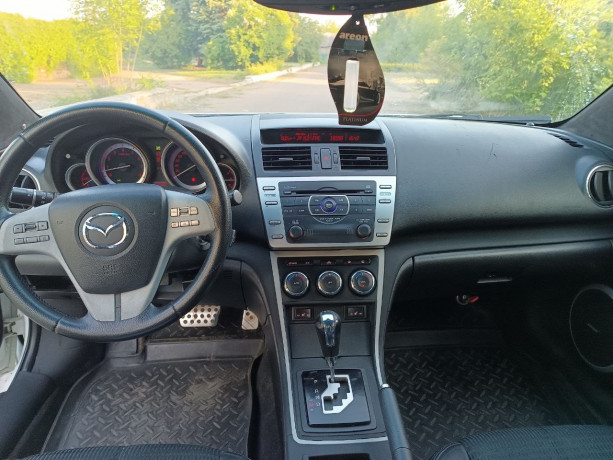 mazda-6-gh-big-8