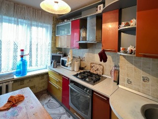 Продается 2 - х комнатная квартира, ул. Университетская