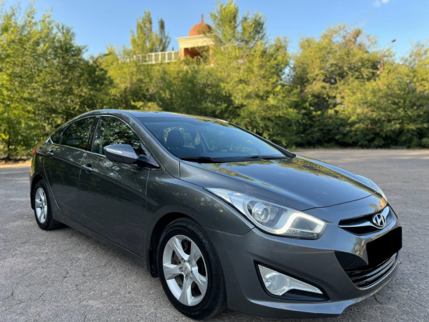 hyundai-i40-big-0