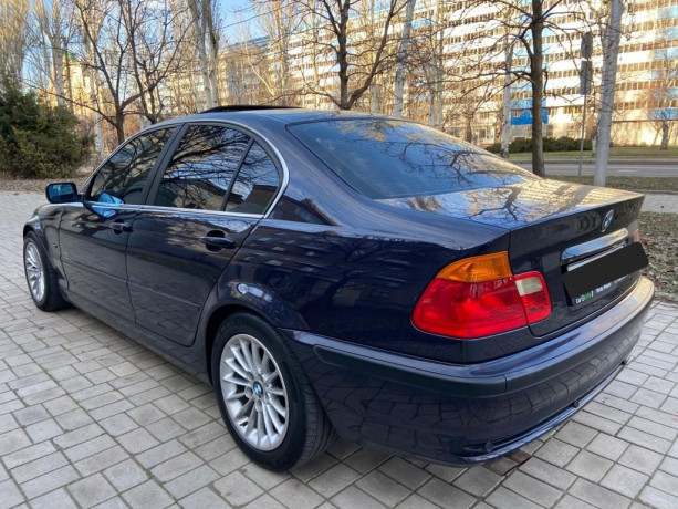 bmw-3-serii-v-prekrasnom-sostoyanii-rastomozenna-2000g-benzin-big-3