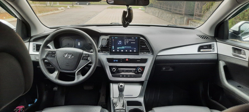 hundai-sonata-lpi-2016g-17000-big-3