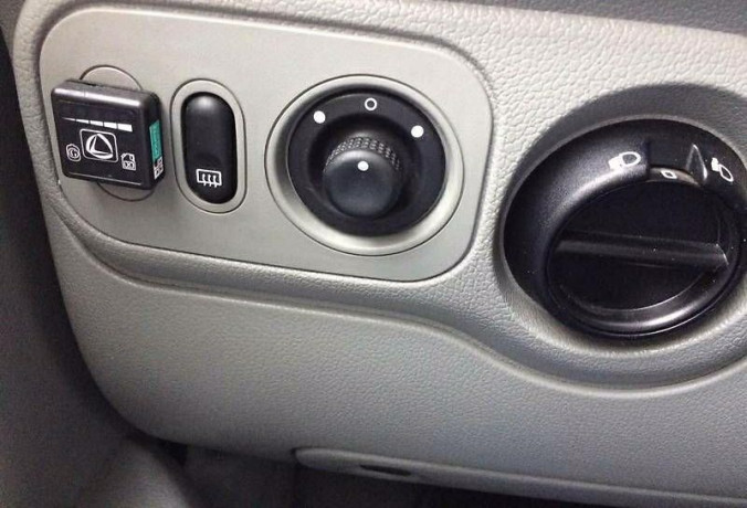 renault-kangoo-200716-gazbenzinakp-gaz-avtomat-big-3