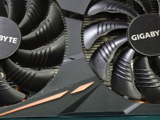 Видеокарта Gigabyte RX 570 8GB.