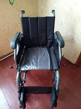 invalidnaya-kolyaska-dlya-doma-i-ulicy-skladnaya-lyogkaya-nemeckaya-big-6