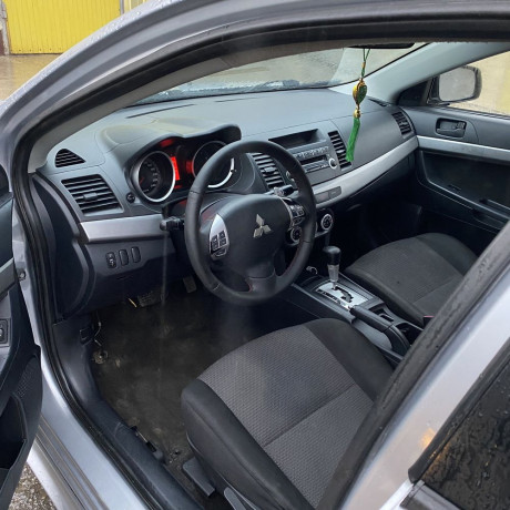 prodam-mitsubishi-lancer-x-big-3