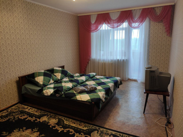 2x-komnatnaya-kvartira-posutocno-lugansk-big-4