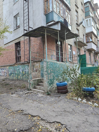 prodam-pomeshhenie-1065m2-v-gorode-lugansk-kvartal-sevcenko-big-0