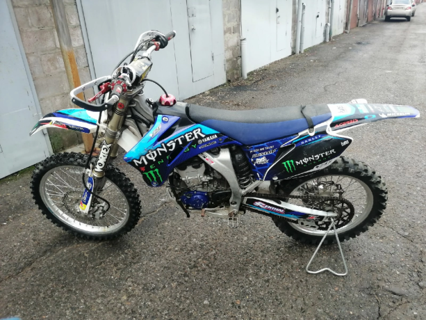 prodam-yamaha-yz-250-f-big-0