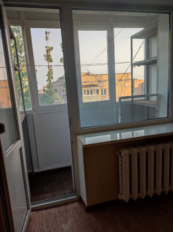 prodam-1-no-komnatnuyu-kvartiru-na-razdolnoi-big-6