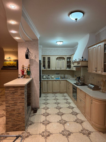 eksklyuzivnaya-prodaza-3-x-komnatnoi-kvartiry-v-centre-donecka-big-0