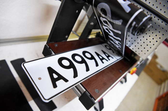 izgotovlenie-avtomobilnyx-nomerov-dublikaty-gosnomerov-big-2