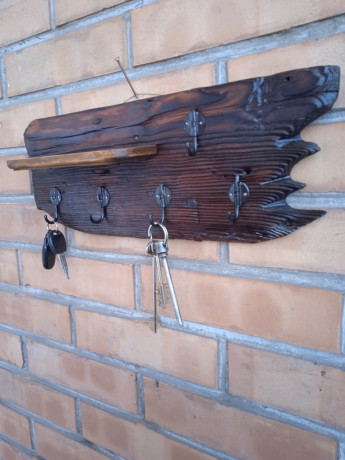 nastennye-interernye-klyucnicy-big-0