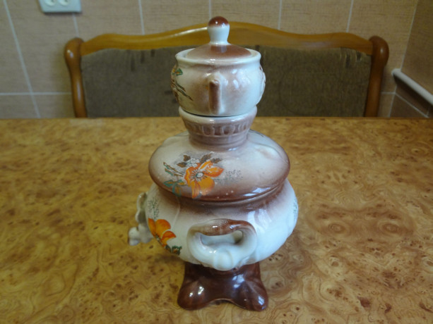 samovar-s-cainikom-keramiceskii-dekorativnyi-big-5
