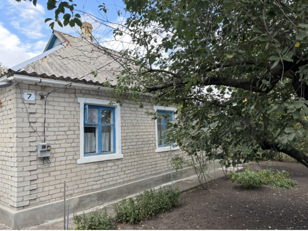 prodam-dom-s-krasnopole-big-1