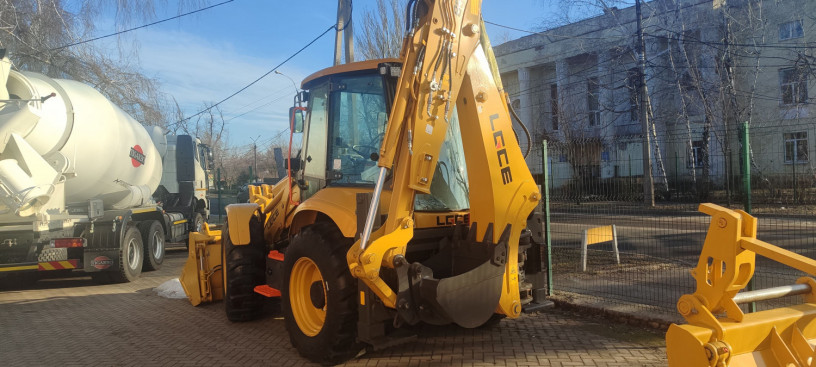ekskavator-pogruzcik-lgce-sdlg-b879f-2025-big-2