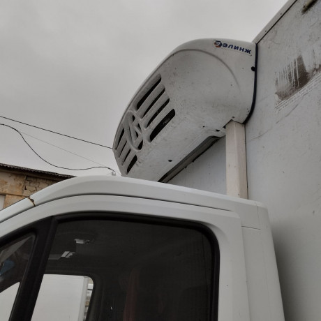 prodam-gruzovoi-avtomobil-refrizerator-gaz-279954-big-3