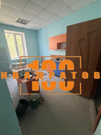 arenda-ofisnogo-pomeshheniya-v-pyati-minutax-ot-centra-makeevki-big-0