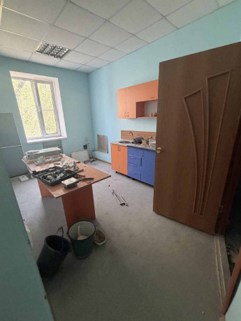 arenda-ofisnogo-pomeshheniya-v-pyati-minutax-ot-centra-makeevki-big-5