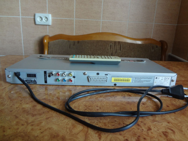 dvd-pleer-lg-dkg-778-s-karaoke-big-5