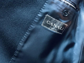 Пальто Canali из осенне-зимней коллекции.Качественное.Большой размер.