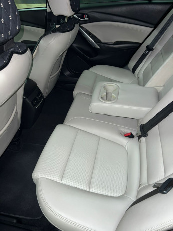prodam-avto-mazda-6-big-9