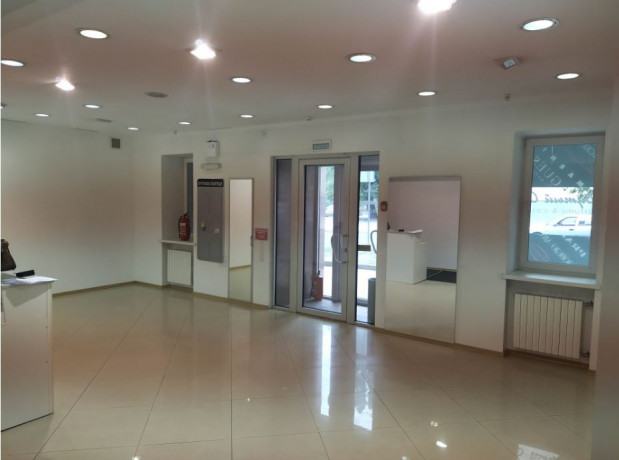 arenda-pod-magazin-salon-ofis-neziloe-pomeshhenie-48-kvm-okolo-mag-izumrud-big-0