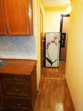 kvartira-posutocno-pocasovo-v-donecke-proletarskii-raion-big-2