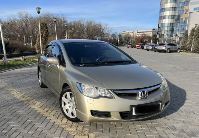 honda-civic-18-2008g-big-0