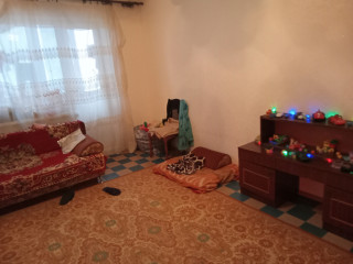 Продаю 2-х комн квартиру,Макеевка, Зелёный 1