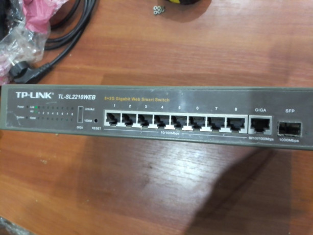 gigabitnyi-web-smart-switch-tp-link-big-0