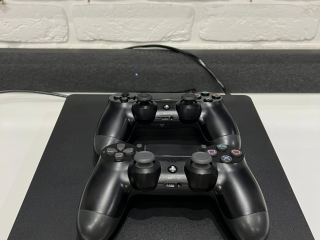 Sony PlayStation 4 slim