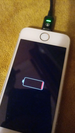 magnitnyi-kabel-lightning-dlya-iphone-big-6