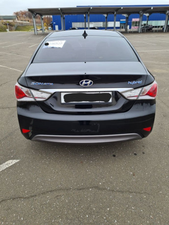 hyundai-sonata-gibrid-big-1