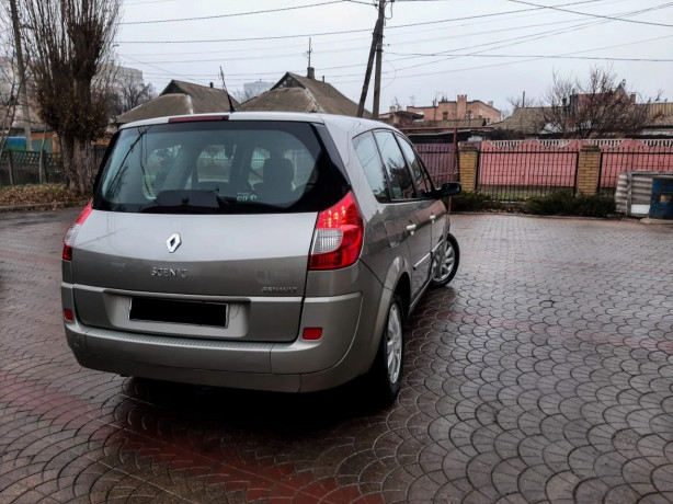 prodam-idealnyi-renault-grand-scenic-big-3