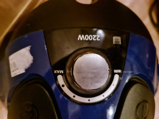 pylesos-samsung-ocen-moshhnyi-2200-vt-raz-10-pylesosili-big-0