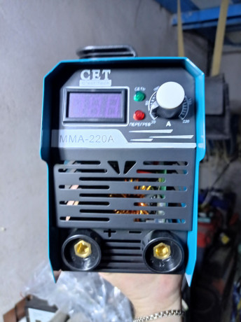 svarocnyi-invertor-mma220a-firmy-sat-big-2