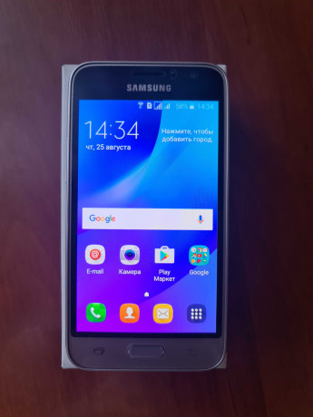 samsung-galaxy-j1-sm-j120f-zolotoi-big-1